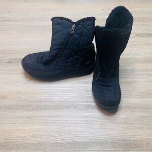 JBU Black Quilted Winter Boots with Side Zipper